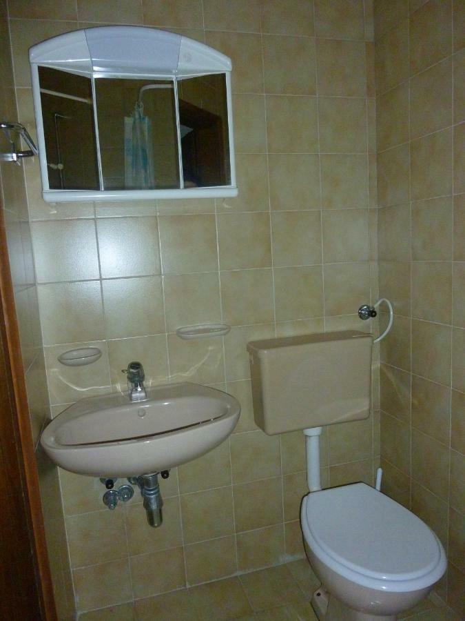 רוביני Studio Apartment Ozi מראה חיצוני תמונה