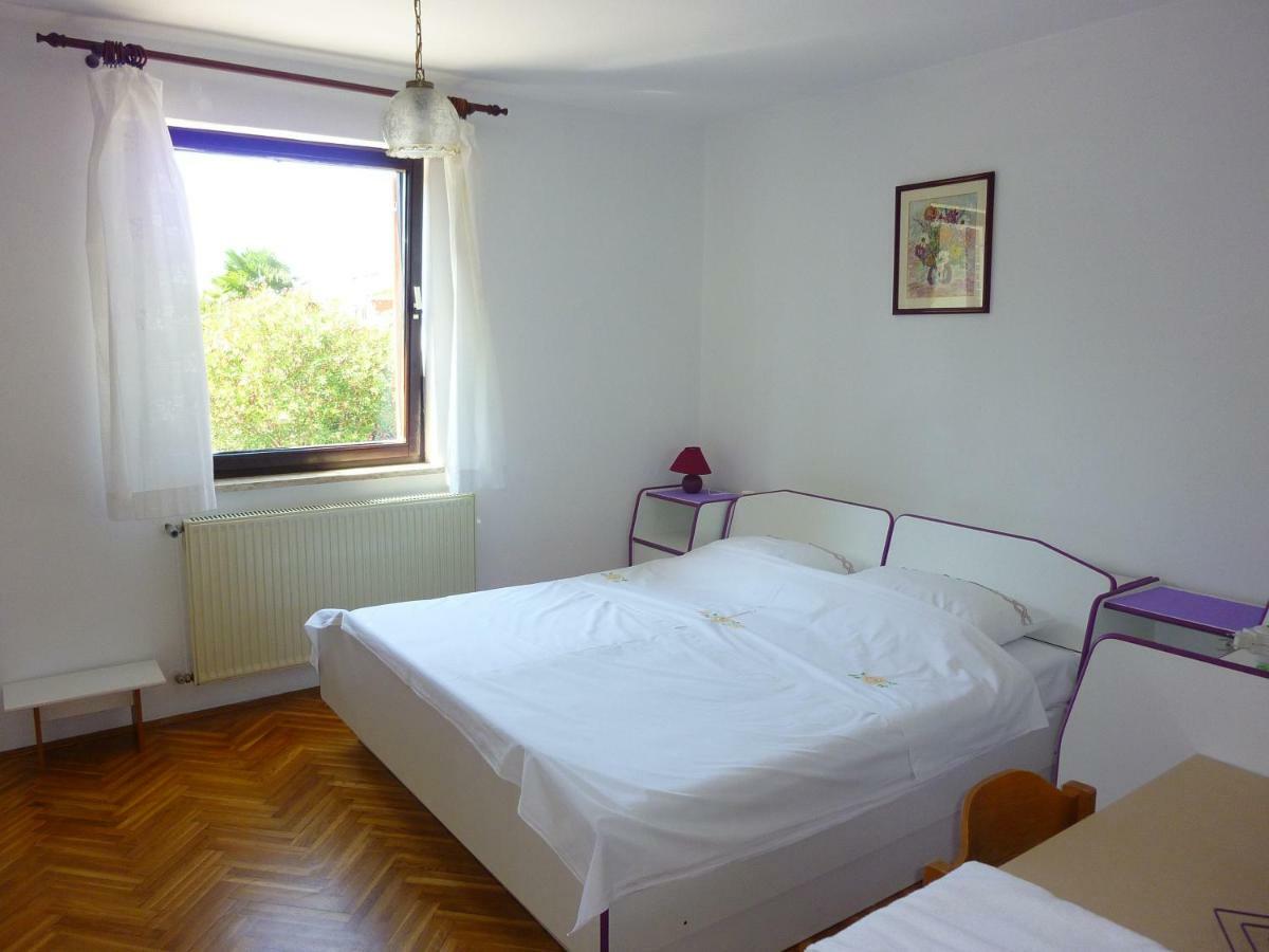 רוביני Studio Apartment Ozi מראה חיצוני תמונה